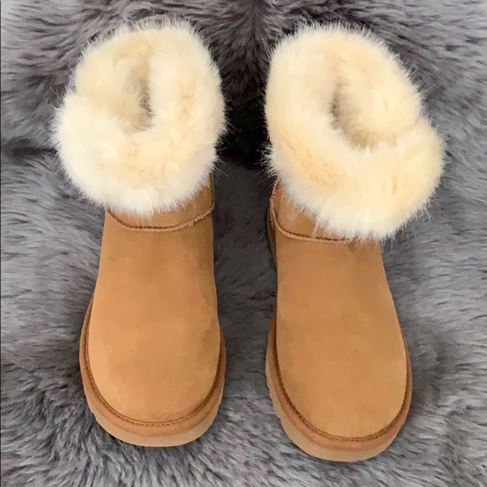 UGG Suede Genuine Sheepskin Lined Short Boots Sz 8